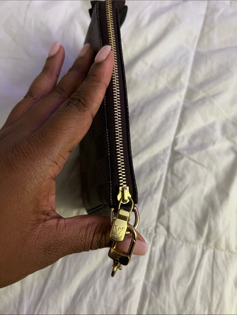 Louis Vuitton Mini Pochette - Picture 4 of 6
